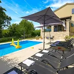 Villa House Nono Blaz By Istrialux